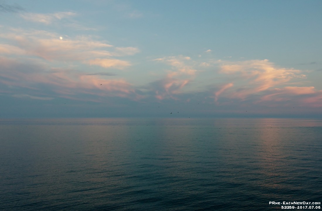 53359CrLeRoDe - A walk along the lake with James - Moon and clouds